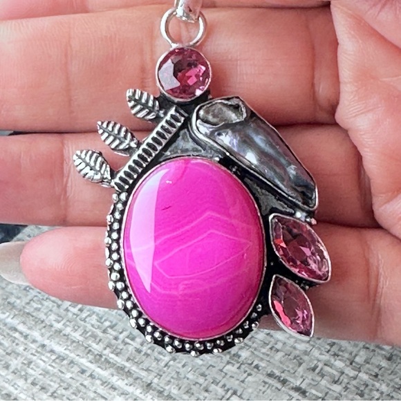 Artisan Pink Dyed Agate Pendant With Glass Accents Silver Tone Metal - Picture 3 of 8